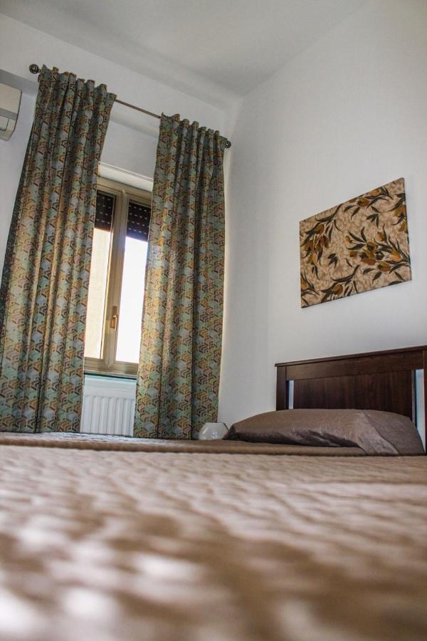 Alexander House Hotel Palermo Bagian luar foto